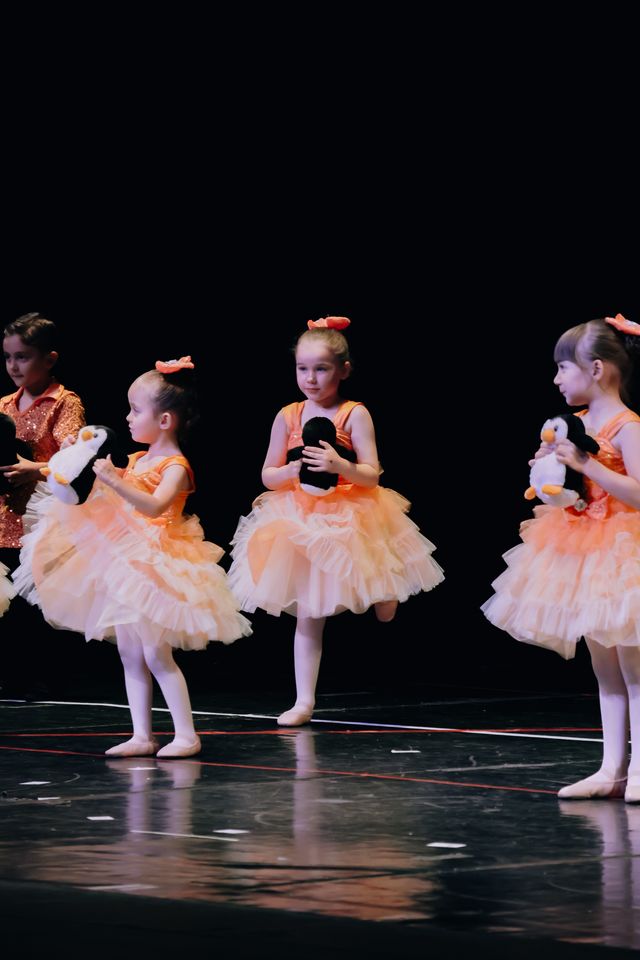 Children participating in an On Stage program